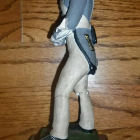 Vintage New York 7th Regiment Plaster Soldier - Picture 2 of 4